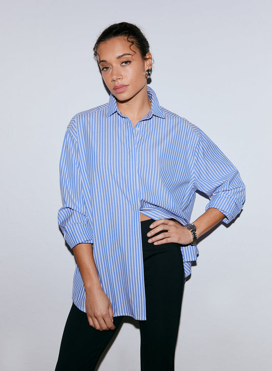 Camisa de popelina a rayas azules