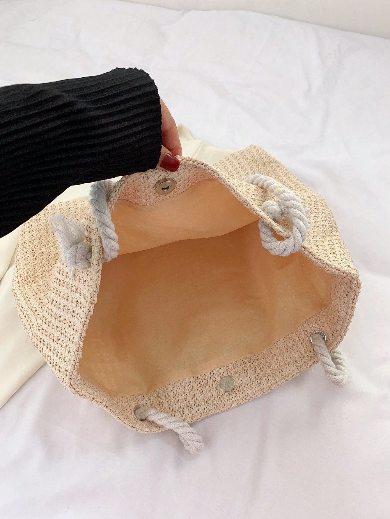 Bolso bandolera de mimbre