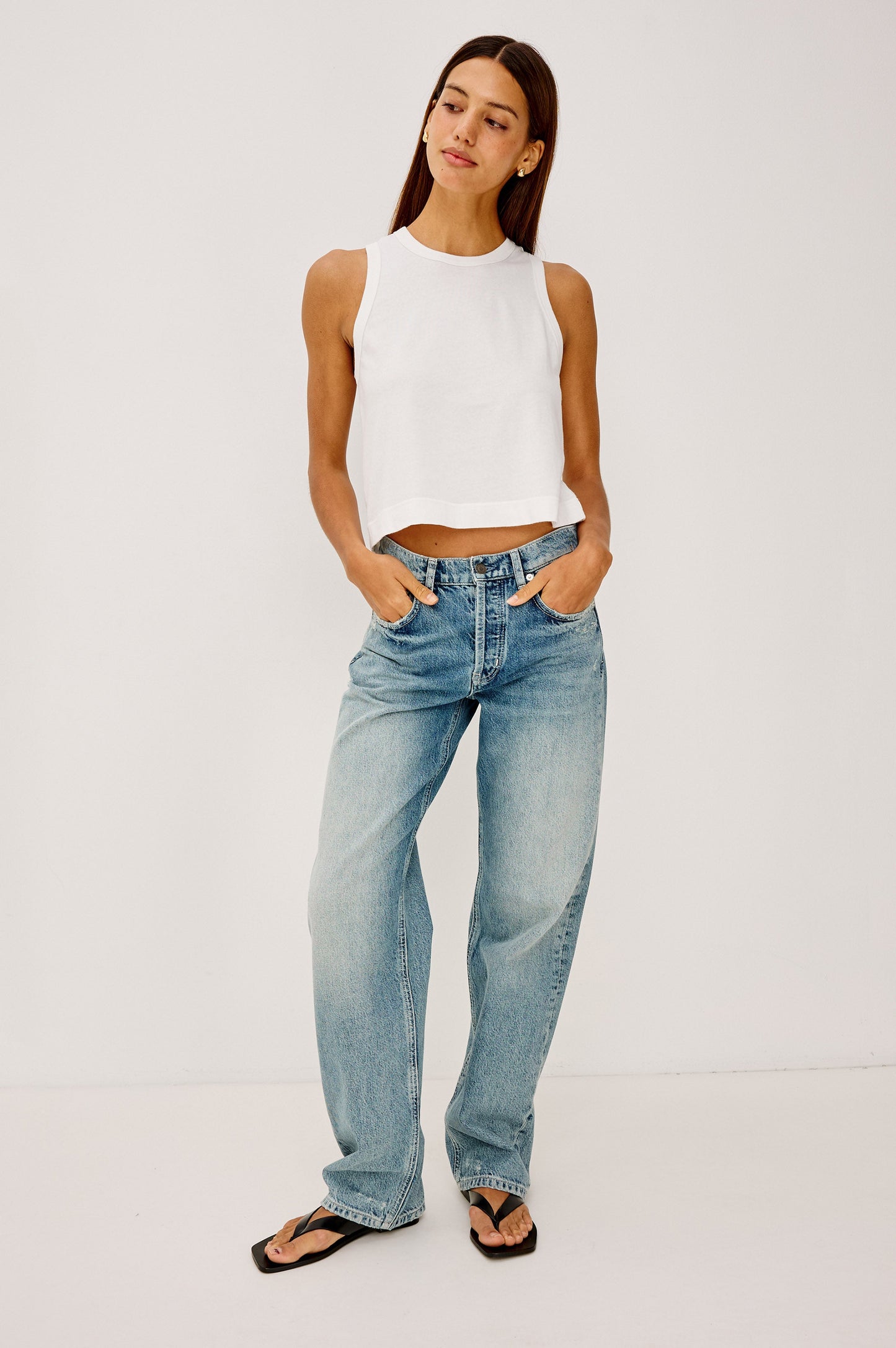 Top Mia White