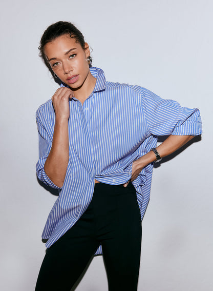 Camisa de popelina a rayas azules