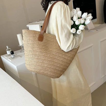 Bolso de paja con bandolera