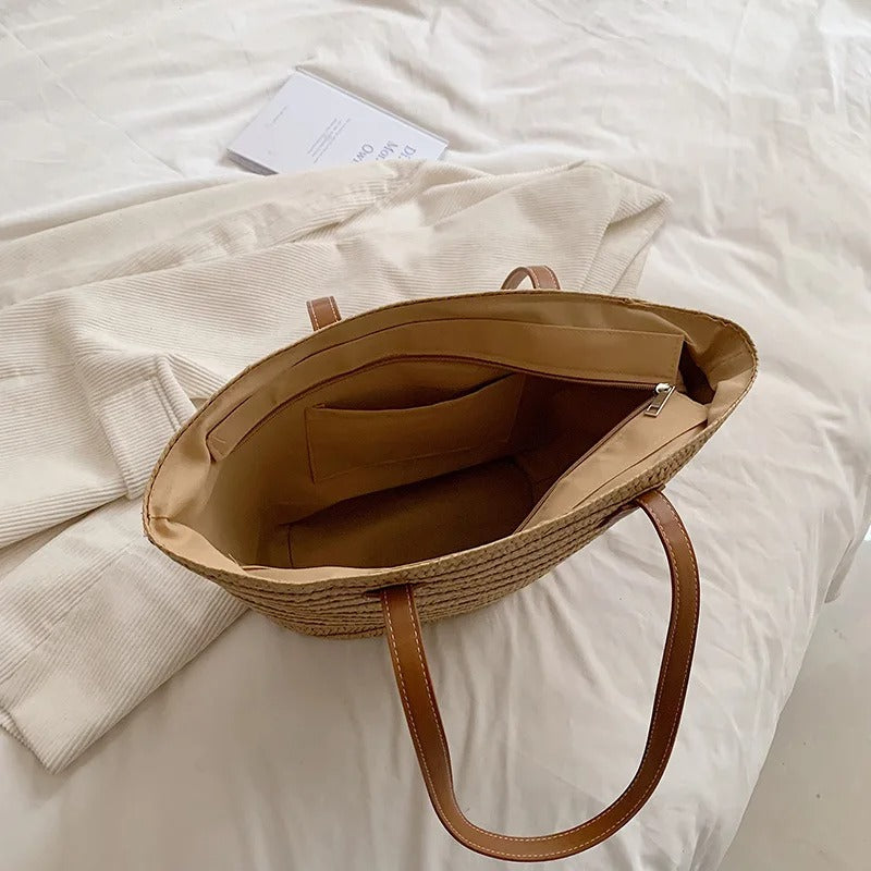 Bolso de paja con bandolera